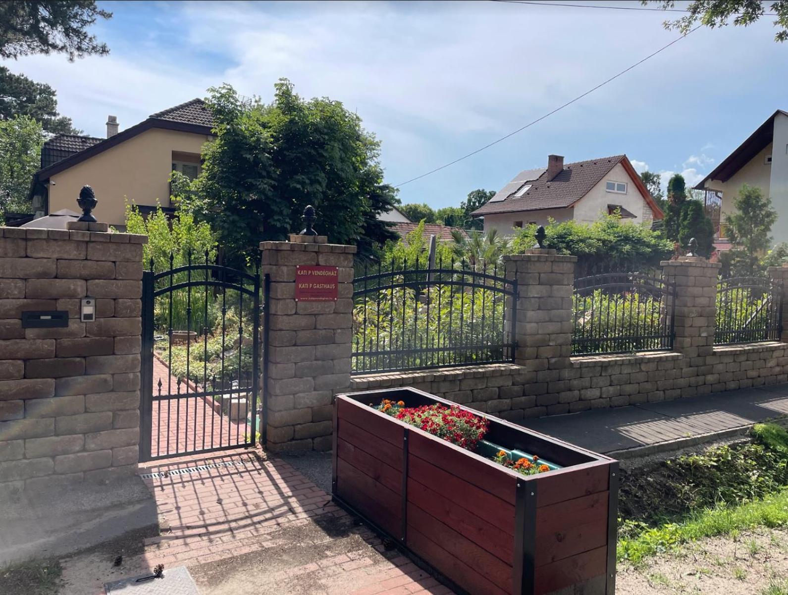 Kati Panzió Vendégház Siófok Exterior foto
